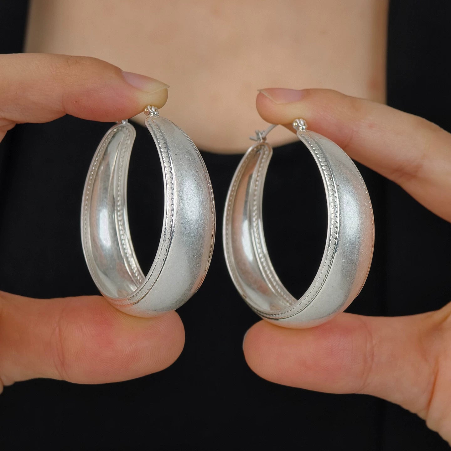 Sofia Oval Hoop Earrings