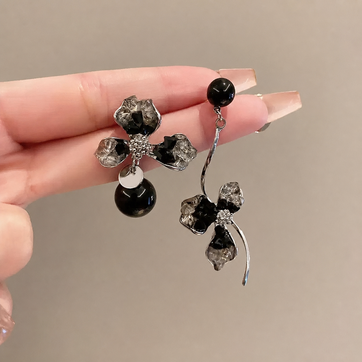 Velisse Shadow Petal Earrings